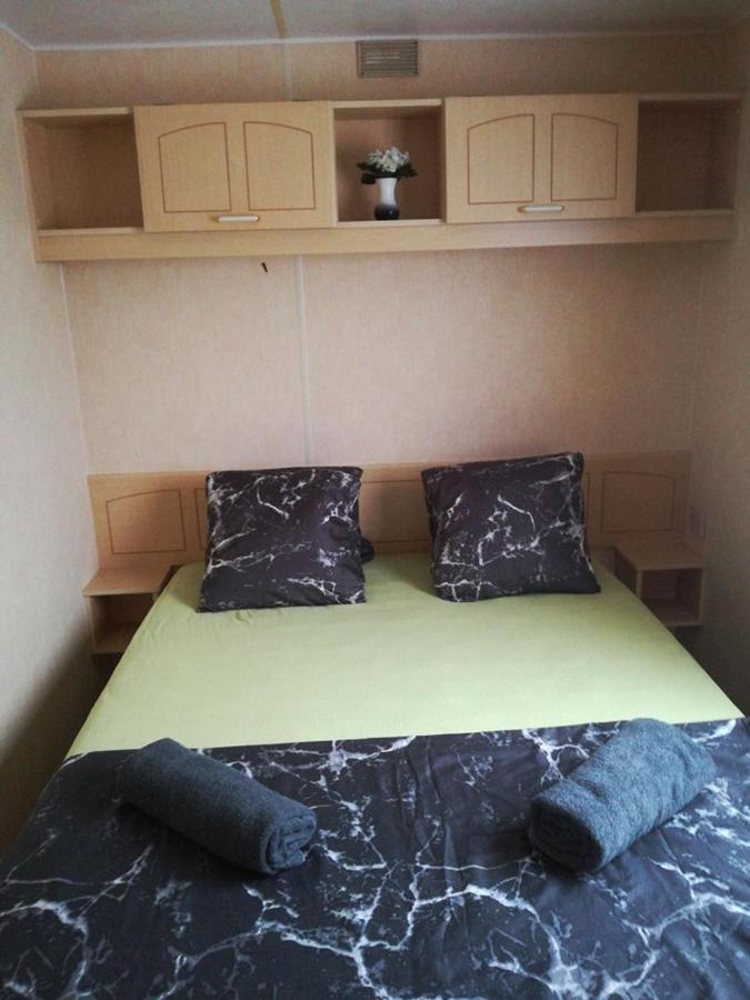 Hotel Mobilheim 16 A 17 - Vyrovicka Prehrada Vyr à Vyrovice Extérieur photo