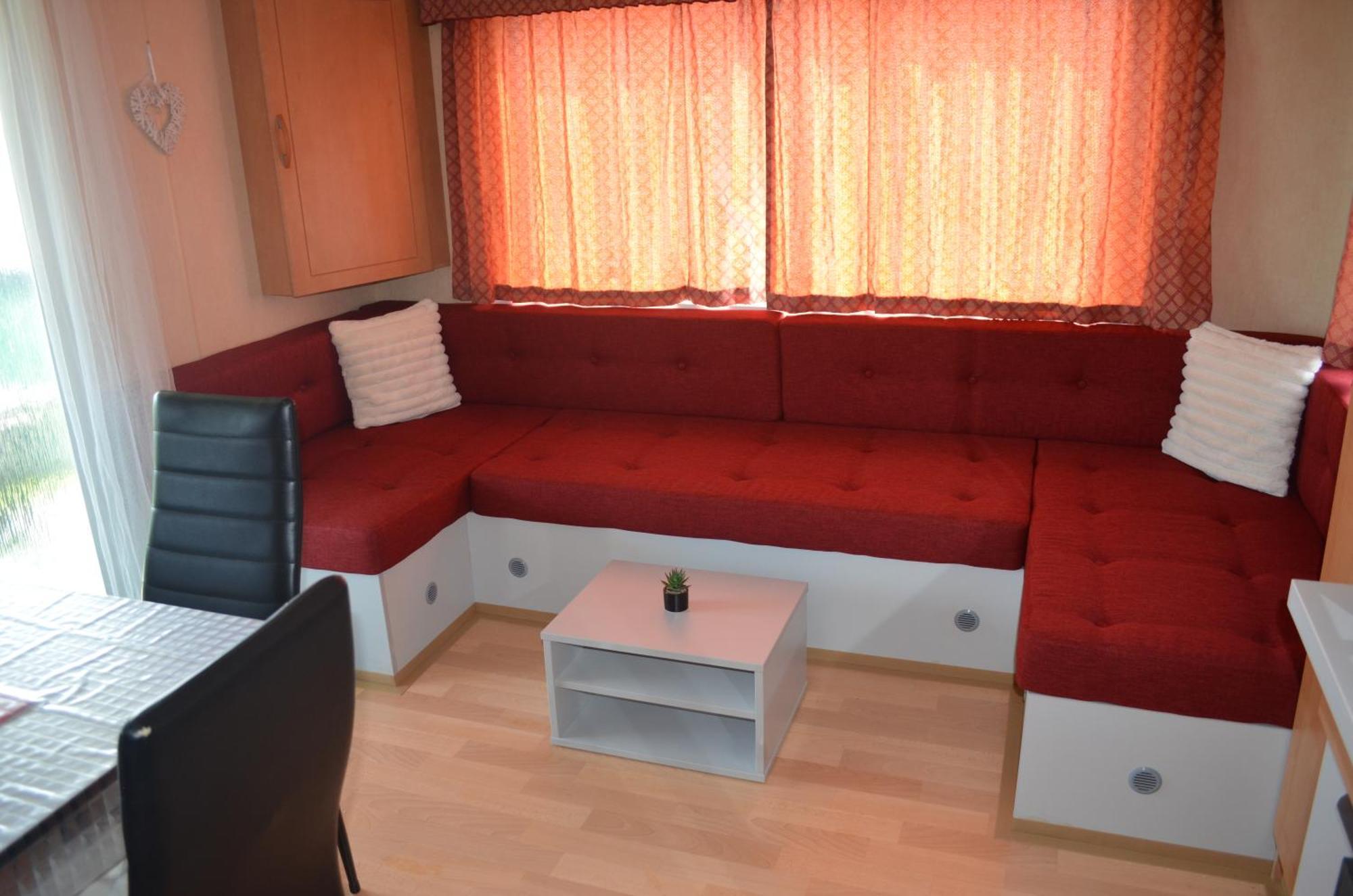 Hotel Mobilheim 16 A 17 - Vyrovicka Prehrada Vyr à Vyrovice Extérieur photo